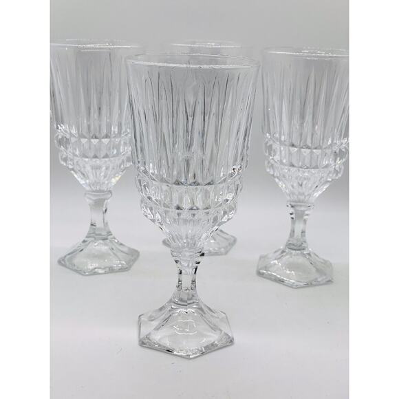 Fostoria Heritage Wine Glass set of 4 6oz 6 1/8" x 2 3/4" 147125 - Picture 5 of 8